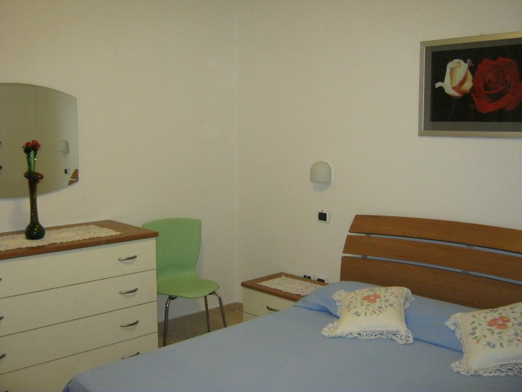 Verde Mare "Appartamenti Per Vacanze" Tortoreto Δωμάτιο φωτογραφία