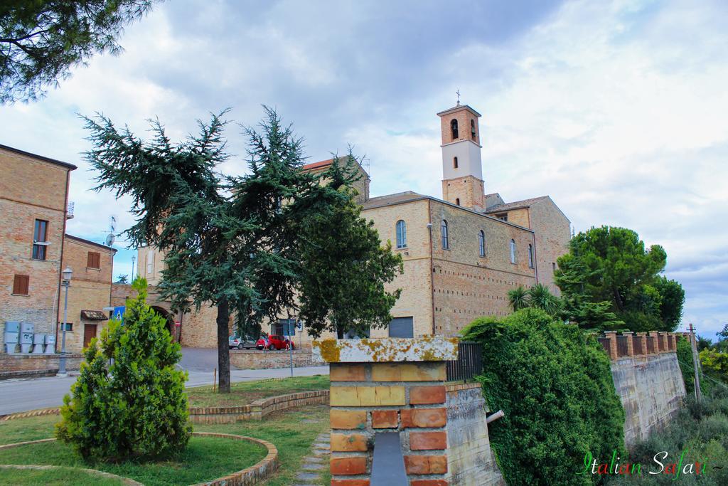Verde Mare "Appartamenti Per Vacanze" Tortoreto Εξωτερικό φωτογραφία